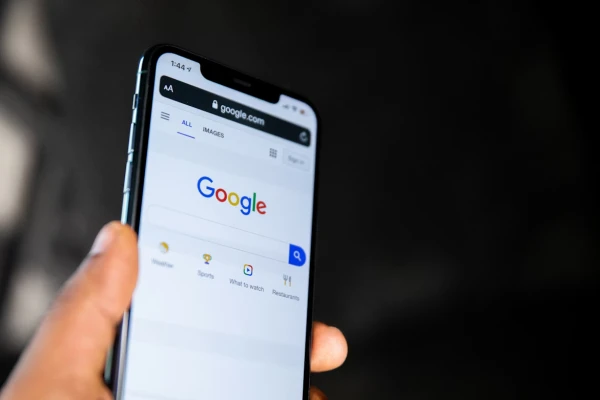 Itt láthatod, hogy mit tud rólad a Google!